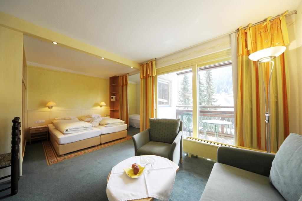 Naturhotel Ortners Eschenhof Бад Клайнкирххайм Стая снимка