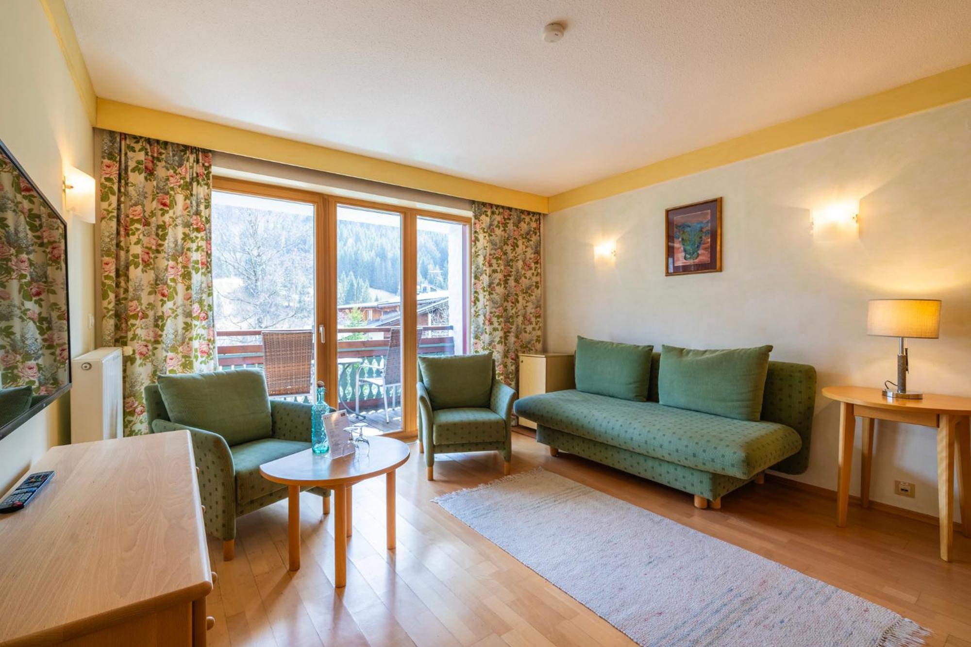 Naturhotel Ortners Eschenhof Бад Клайнкирххайм Екстериор снимка