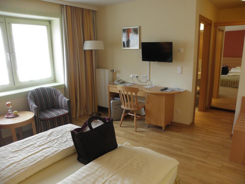 Naturhotel Ortners Eschenhof Бад Клайнкирххайм Екстериор снимка